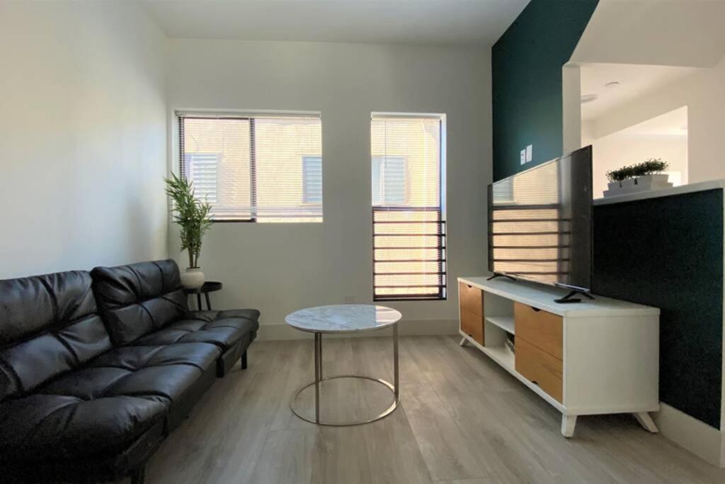 3Bd/3Ba Modern Hollywood Townhouse With Private Rooftop Villa Los Angeles Exterior photo